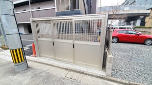 シズカビルディング白銀の物件外観写真